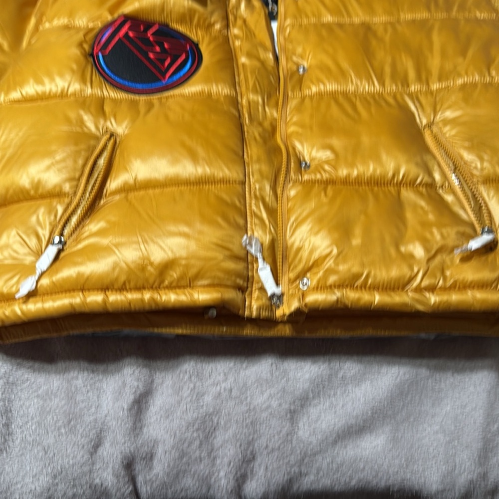 Jacket - Picture 3 of 4